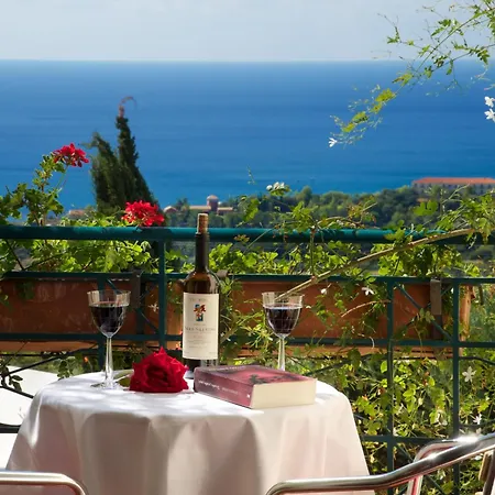 Felix & Lucia Simona Отель 3*