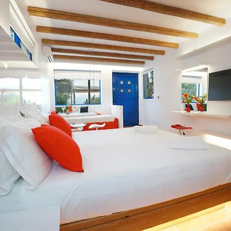 Hotel Felix & Lucia Simona Mousata