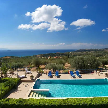 Hotel Felix & Lucia Simona Mousata