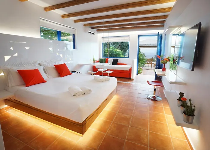 Ξενοδοχείο Felix & Lucia Simona Μουσάτα