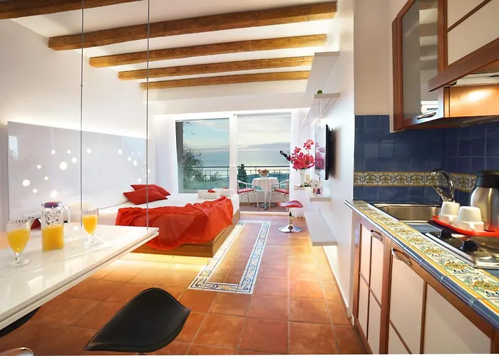 Ξενοδοχείο Felix & Lucia Simona 3*