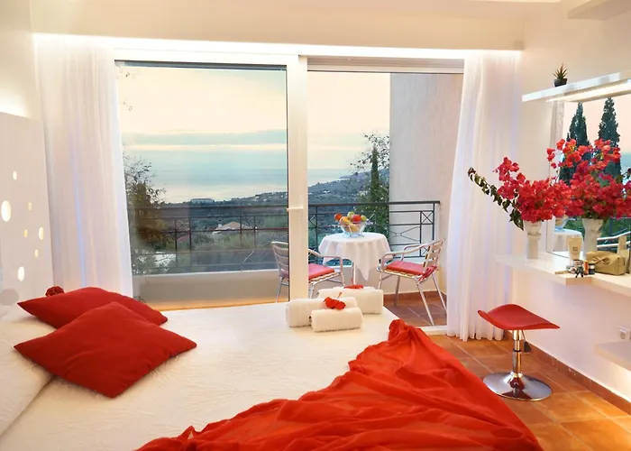 Hotel Felix & Lucia Simona Mousata